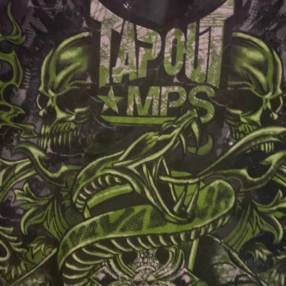 tap out shirt XL Men’s shirt